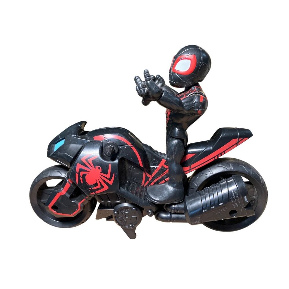 Hasbro Spider-Man Plastic Action Figure and Motorcycle Hasbro SA 2018